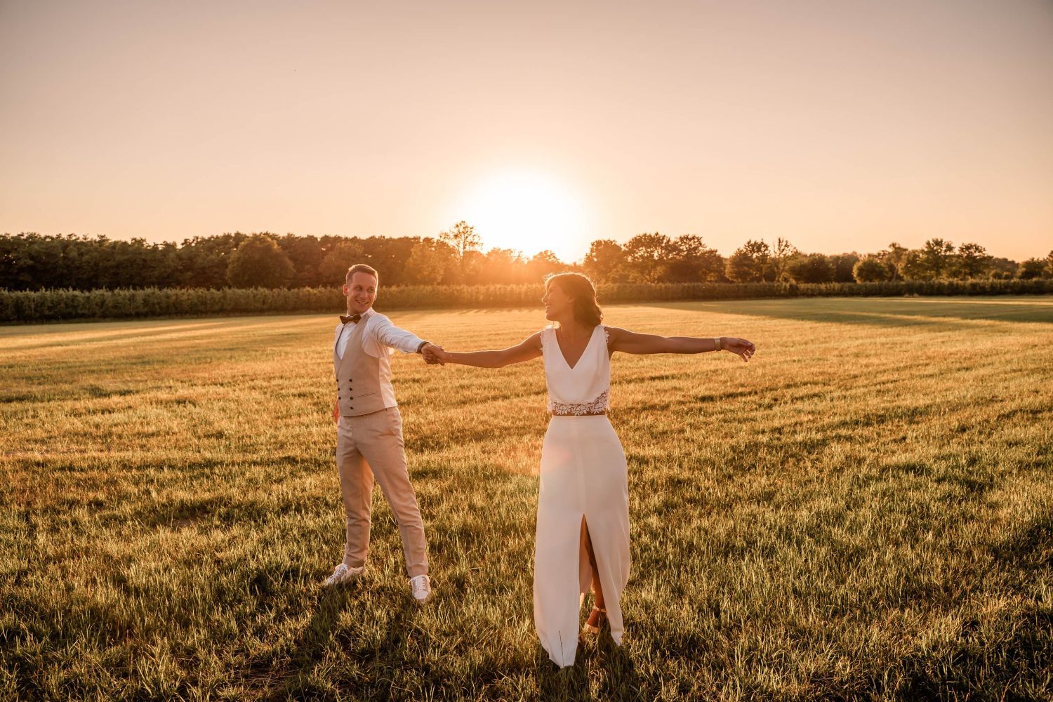 Romantische sprookjesachtige foto's door de huwelijksfotograaf te Vosselaar