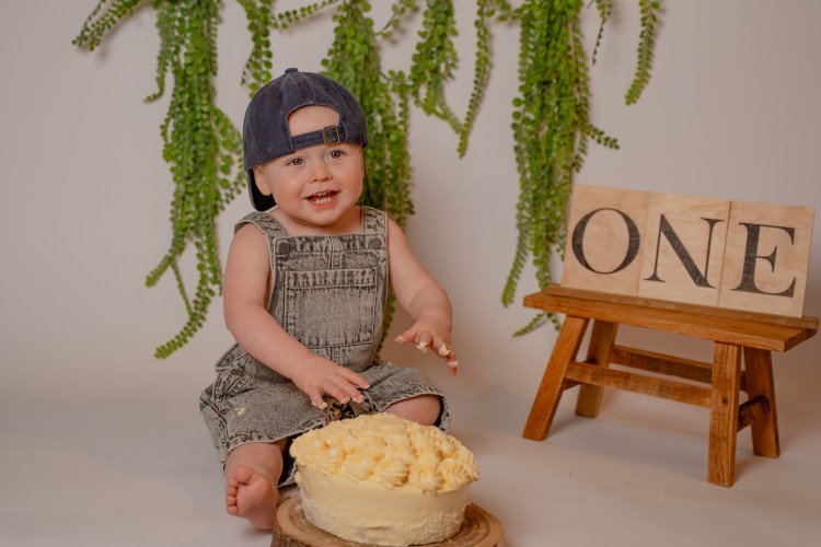 Cake Smash door de fotograaf te Ravels Cake Smash door de fotograaf te Ravels